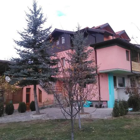 Villa Lilia Aprilci Kültér fotó